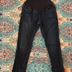 Maternity dark wash Old Navy skinny jeans